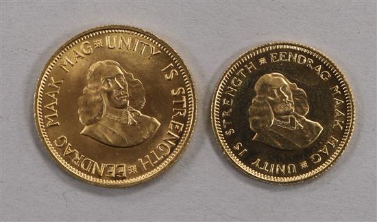 Two South African gold coins, 11.98g gross, AUNC